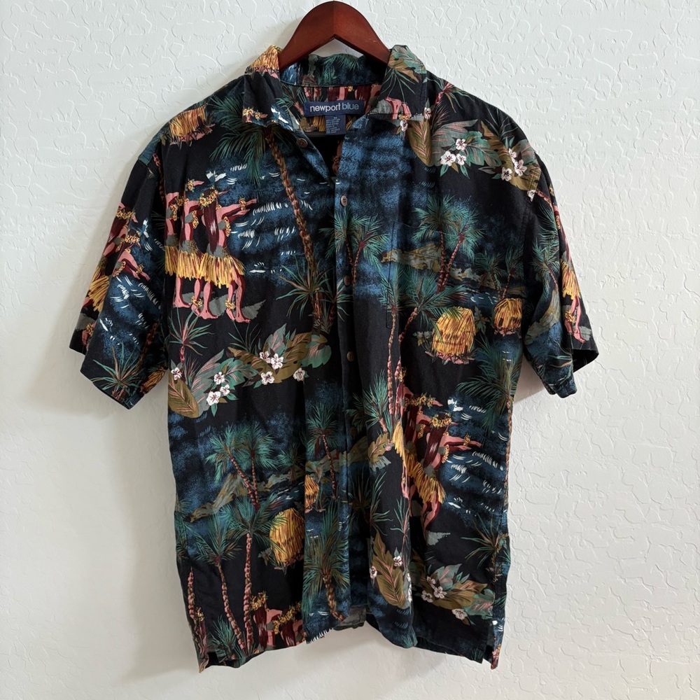Newport Blue Tropical Hawaiian short sleeve button up shirt men’s size medium